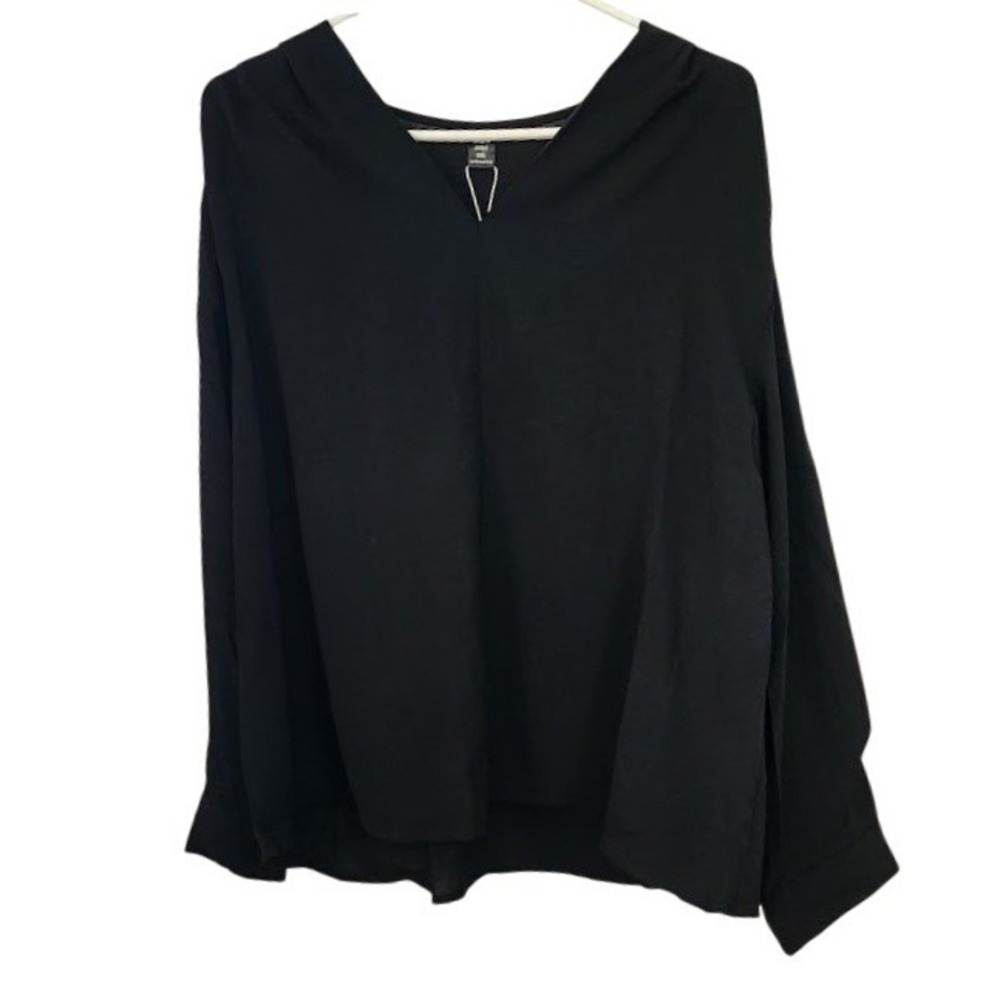 NWT EMERY ROSE Curve Black V Neck Metallic Detail Long Sleeve Blouse 0XL B13‎